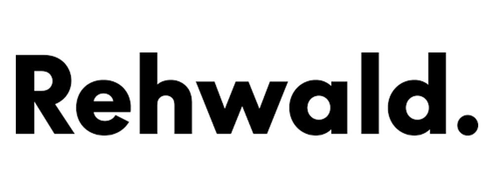 Schwarzer Text „Rehwald." auf weißem Hintergrund.
